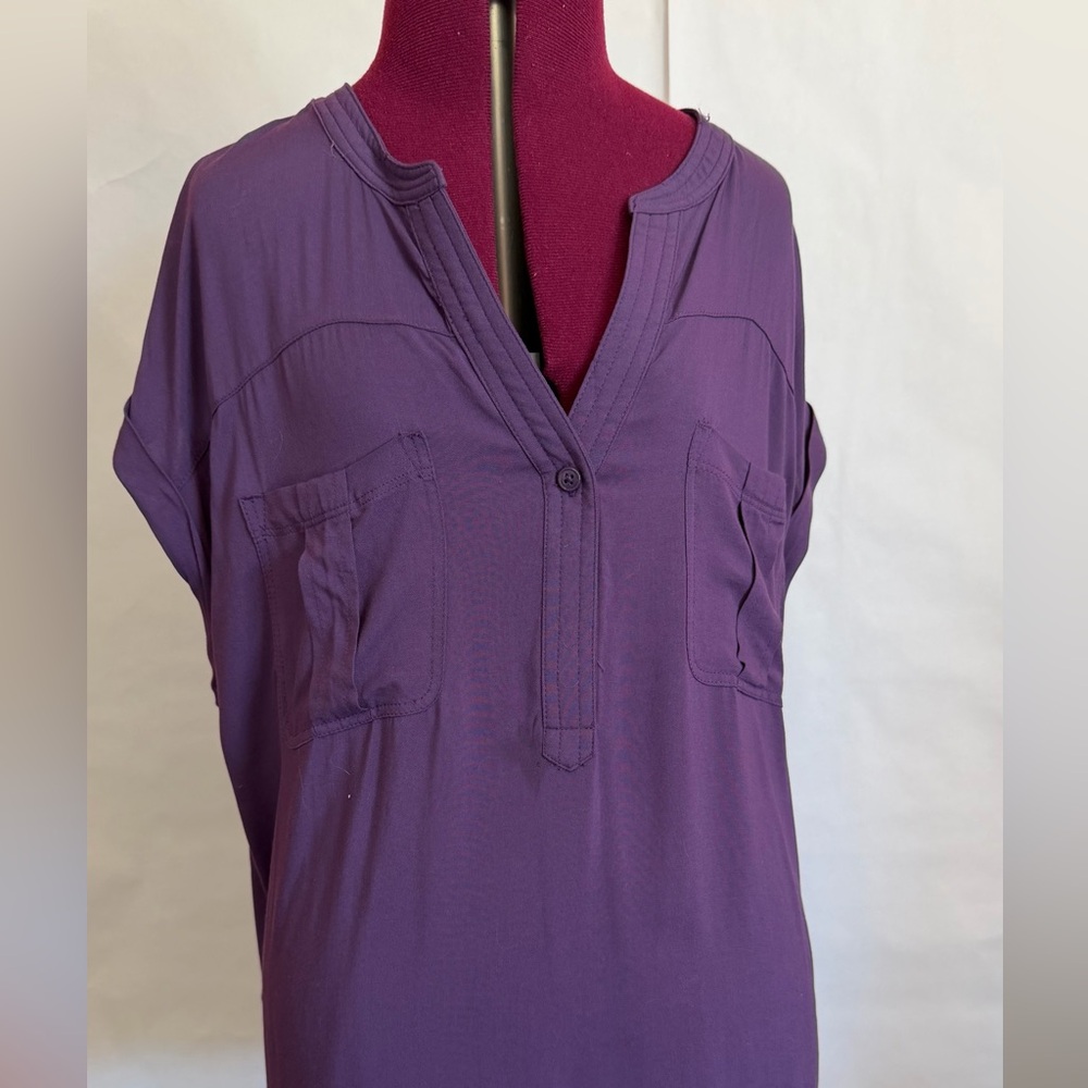 Merona Women’s Purple Blouse Top Size Large Cap Sleeve Split Neck Pockets Tunic